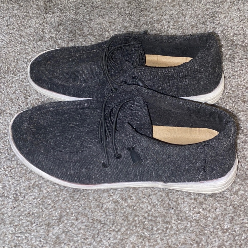 Outwoods slip on shoe